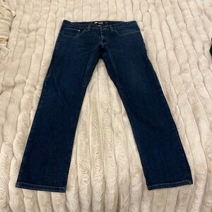 Nike SB Jeans Dark Wash Size 32 waist. Total length is 37.5”. Inseam is 28”.
